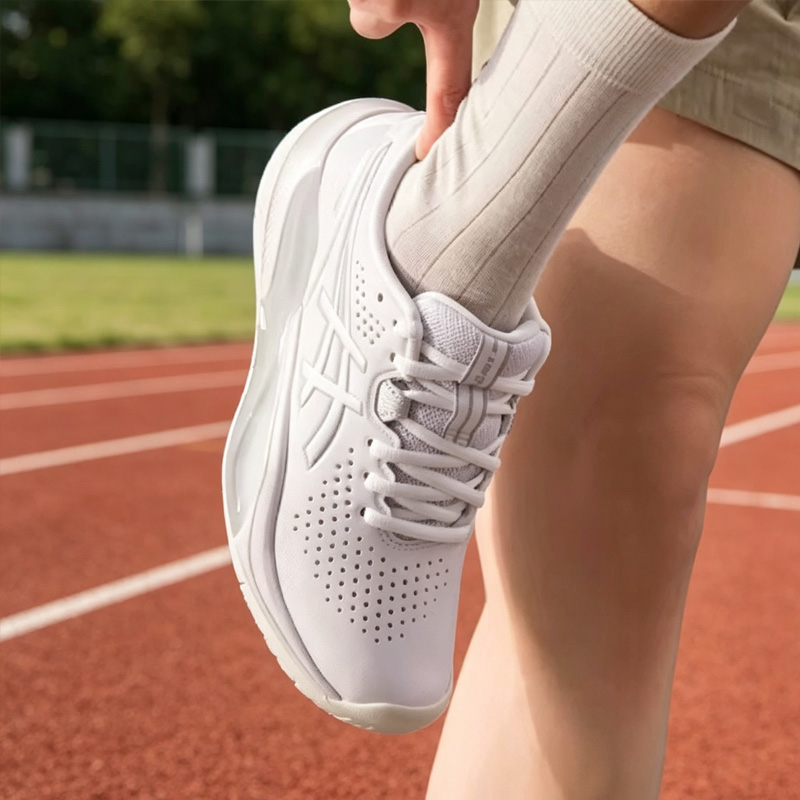 حذاء تنس نسائي من اسيكس، خفيف  - مراجعة Table Tennis Shoes Asics وسعره