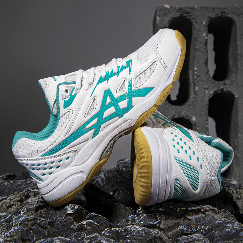 أحذية تنس الريشة للرجال والنسا - مراجعة Table Tennis Shoes Asics وسعره