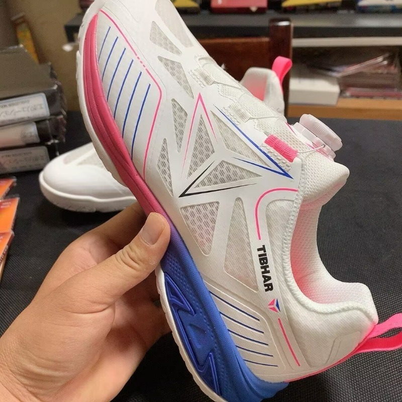 حذاء تنس الطاولة من العلامة ال - مراجعة Table Tennis Shoes وسعره